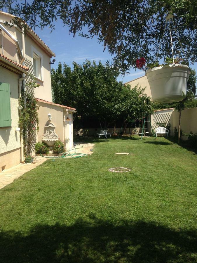 Charmant Studio A Uchaud Exterior foto